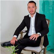 Psicólogo clínico especializado en neurociencias de la educación y la formación/capacitación en habilidades  Hard  y  soft